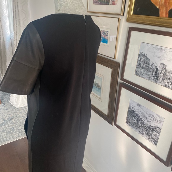 Max Mara Weekend short leather dress. - Picture 4 of 10